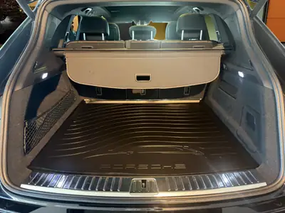 Porsche Cayenne 3.0 V6 — SUV premium avec toit panoramique et finitions sport — Miniatura 18