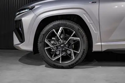 Hyundai Tucson 1.6 TGDI HEV N-Line 4WD — Hybride essence performant, 5500 km seulement — Miniature 23