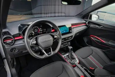 Skoda Fabia 1.5 TSI Monte Carlo DSG — Citadine dynamique, garantie 5 ans usine — Thumbnail 13