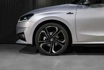 Skoda Fabia 1.5 TSI Monte Carlo DSG — Citadine dynamique, garantie 5 ans usine — Thumbnail 23