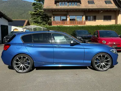 BMW M135i xDrive Steptronic — Berline sportive 326 ch, jantes Dähler et pneus neufs — Miniatur 11