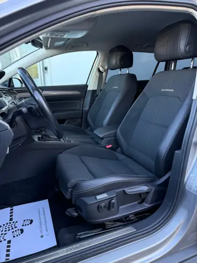 VW Passat Alltrack 2.0 TSI 4Motion — Break polyvalent tout-terrain, moteur 220 ch — Thumbnail 16
