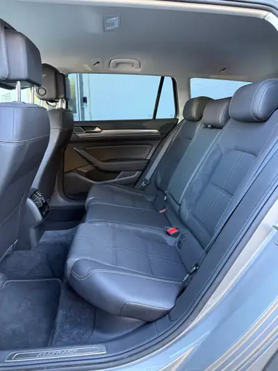 VW Passat Alltrack 2.0 TSI 4Motion — Break polyvalent tout-terrain, moteur 220 ch — Thumbnail 18