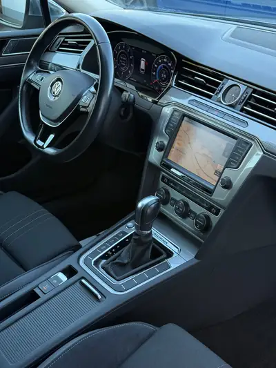 VW Passat Alltrack 2.0 TSI 4Motion — Break polyvalent tout-terrain, moteur 220 ch — Thumbnail 24