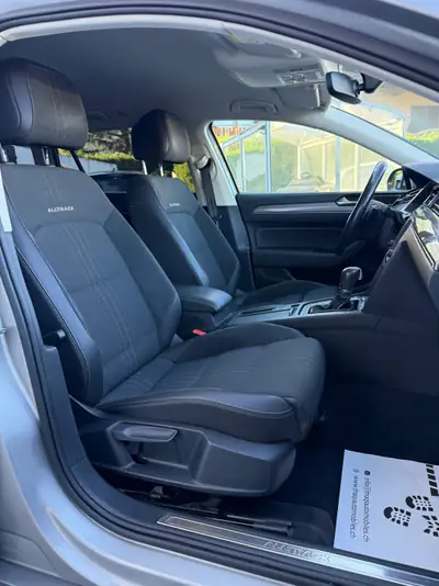 VW Passat Alltrack 2.0 TSI 4Motion — Break polyvalent tout-terrain, moteur 220 ch — Thumbnail 22
