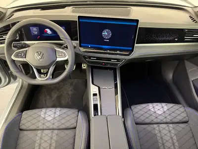 VW Passat Break 1.5 TSI PHEV R-Line 2026 — Hybride rechargeable, 10 km seulement — Thumbnail 8