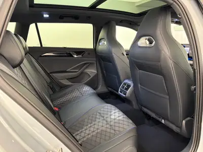 VW Passat Break 1.5 TSI PHEV R-Line 2026 — Hybride rechargeable, 10 km seulement — Thumbnail 10