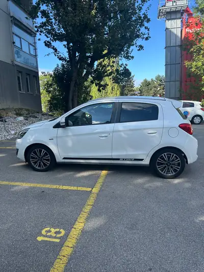 Mitsubishi Space Star 1.2 MIVEC Style Anniversary — Citadine fiable, très peu kilométrée — intérieur