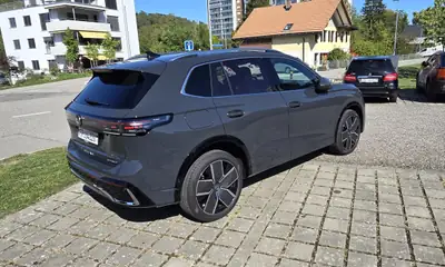 VW Tiguan 1.5 TSI PHEV R-Line — SUV hybride rechargeable, 8000 km seulement — interni