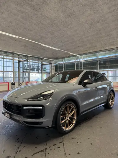 Porsche Cayenne 4.0 V8 Turbo GT — 640 ch, performance extrême et garantie constructeur — côté