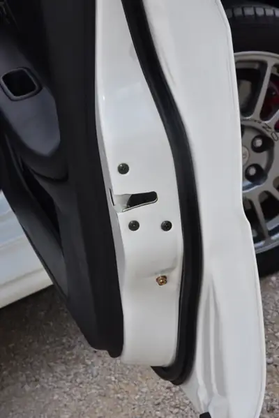 Mitsubishi Lancer EVO VI RS — Légende sportive 280 ch, historique préservé — tableau de bord