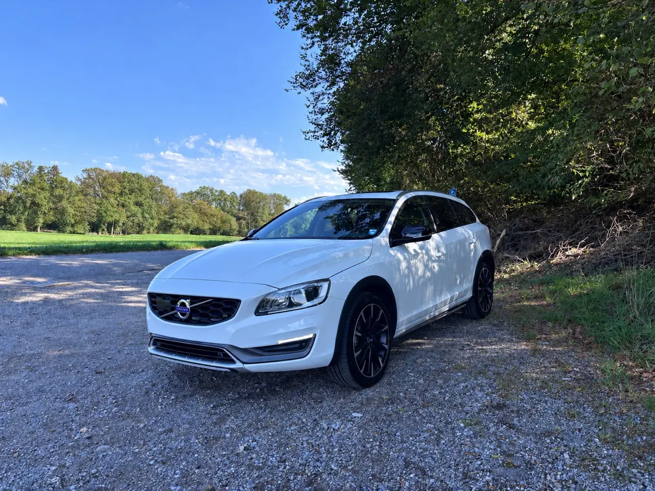 Volvo V60 2015 occasion Niederneunforn — 1