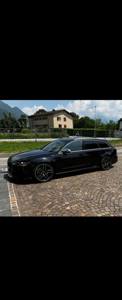 Audi RS6 Avant 4.0 V8 TFSI — Break haute performance, 560 ch et traction intégrale — interni