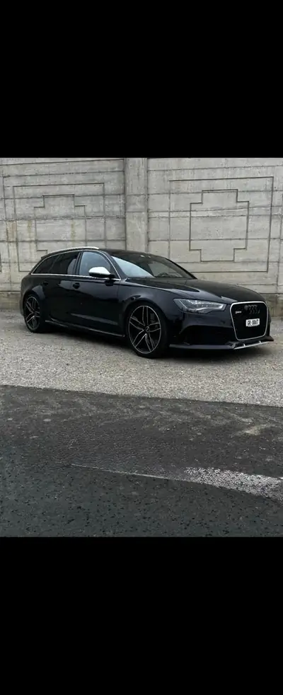 Audi RS6 Avant 4.0 V8 TFSI — Break haute performance, 560 ch et traction intégrale — cruscotto