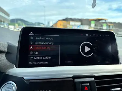 BMW X4 xDrive20d M Paket — SUV coupé diesel, équipement premium et sécurité avancée — Miniatura 19