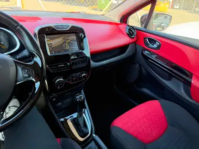 Renault Clio Grandtour 1.5 dCi — Monospace compact diesel, garantie 2 ans — Thumbnail 11
