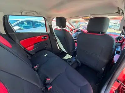 Renault Clio Grandtour 1.5 dCi — Monospace compact diesel, garantie 2 ans — Thumbnail 16