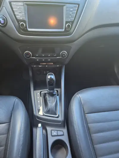 Hyundai i20 1.4 Vertex — Citadine élégante, sans accident, fraîchement révisée — Thumbnail 8