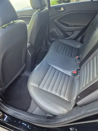 Hyundai i20 1.4 Vertex — Citadine élégante, sans accident, fraîchement révisée — Thumbnail 7