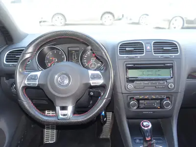 VW Golf 2.0 TSI GTI — Sportive dynamique, 211 ch, première main, impeccable — Thumbnail 12