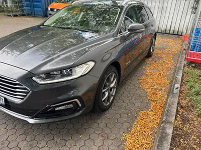 Ford Mondeo 2.0 HEV 187 Vignale — Monospace hybride élégant, faible consommation — side view