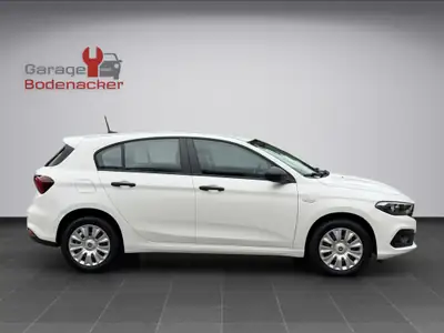 Fiat Tipo 1.5 Benzin Cult — Berline compacte automatique, 130 PS économique — Detail