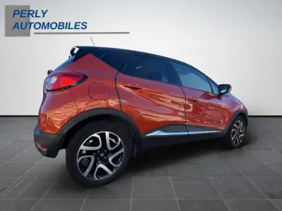 Renault Captur 1.2 TCe Privilege EDC — Citadin dynamique sans sinistre, orange métallisé — Detail