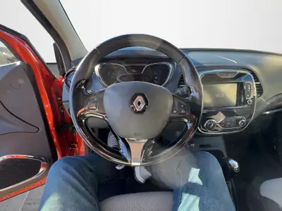 Renault Captur 1.2 TCe Privilege EDC — Citadin dynamique sans sinistre, orange métallisé — Miniatur 10