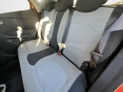 Renault Captur 1.2 TCe Privilege EDC — Citadin dynamique sans sinistre, orange métallisé — Miniatur 12