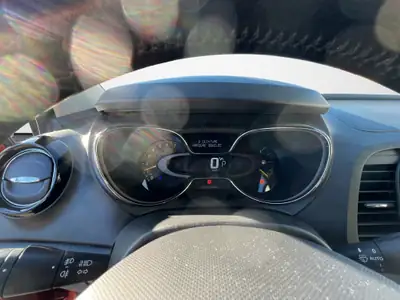 Renault Captur 1.2 TCe Privilege EDC — Citadin dynamique sans sinistre, orange métallisé — Miniatur 11