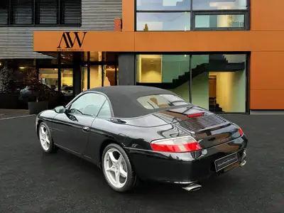 Porsche 911 Cabriolet 3.6 Carrera 2 — Chef-d'œuvre décapotable, 30'000 km seulement — Thumbnail 8