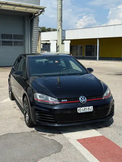 VW Golf 1.4 TFSI 230 ch — Berline dynamique, automatique, 84000 km — Heckansicht