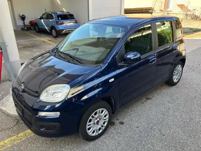 Fiat Panda 1.2 51kW Waze — Citadine fiable, économique et équipée hivernale — vue extérieure