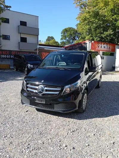 Mercedes-Benz V 220 d long 4Matic — Monospace premium diesel 163 ch, sans accident — Außenansicht