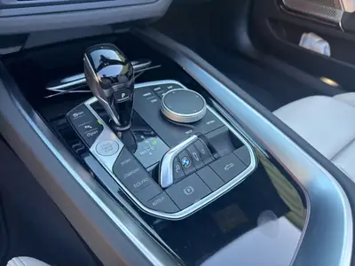 BMW Z4 20i sDrive 2026 — Cabriolet sportif avec service gratuit et équipements M — Thumbnail 15