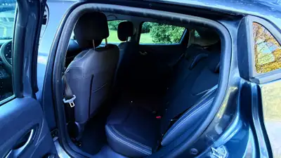 Renault Clio 0.9 12V Zen — Citadine économique et fiable, 166'000 km — Thumbnail 12