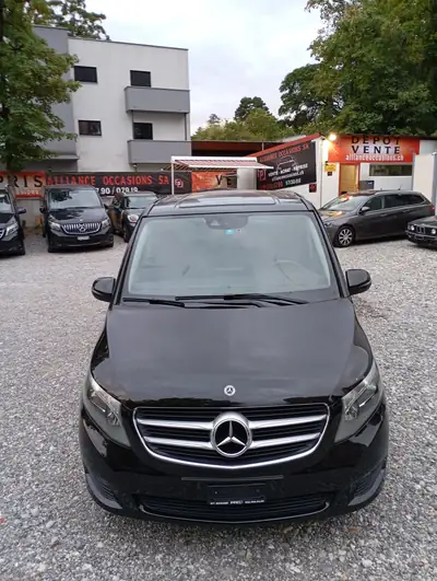 Mercedes-Benz V 220 — Monospace diesel automatique, spacieux et fiable — Thumbnail 10