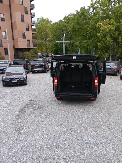 Mercedes-Benz V 220 — Monospace diesel automatique, spacieux et fiable — Thumbnail 16