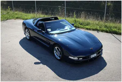 Chevrolet Corvette C5 — Légende américaine boîte manuelle, 35'000 km seulement — interior