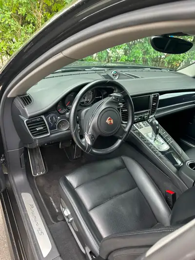 Porsche Panamera 4S — Berline sportive V6 420 ch, moteur d'échange certifié — dettaglio