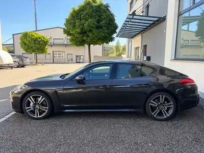 Porsche Panamera 4S — Berline sportive V6 420 ch, moteur d'échange certifié — interni