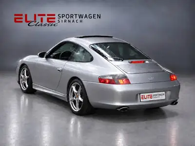 Porsche 911 Carrera Jubilé 40 — Une icône des années 2000, 345 ch et historique complet — side view