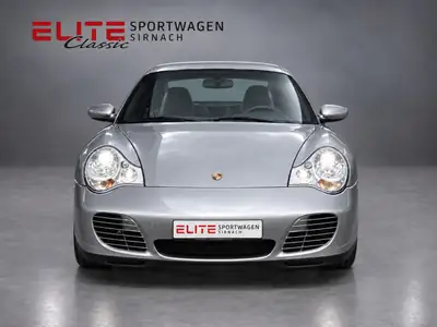 Porsche 911 Carrera Jubilé 40 — Une icône des années 2000, 345 ch et historique complet — rear view
