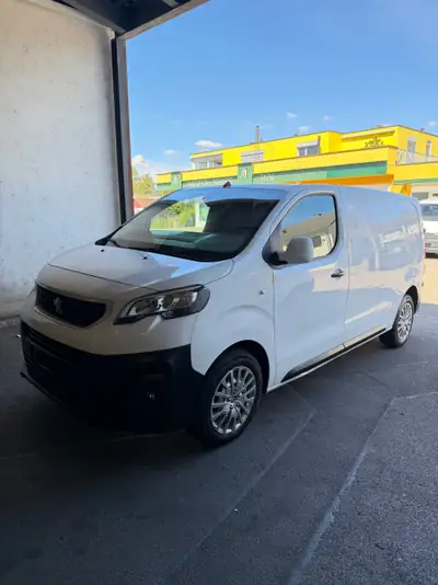 Peugeot Expert 2.0 BlueHDi 180 — Van utilitaire performant, 90'000 km seulement — vista esterna