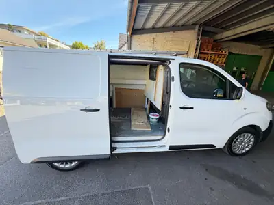Peugeot Expert 2.0 BlueHDi 180 — Van utilitaire performant, 90'000 km seulement — interni