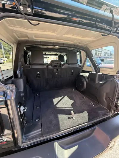Jeep Wrangler 3.6 V6 Rubicon Recon Unlimited — 4x4 intégral, équipement expédition complet — Miniatur 9