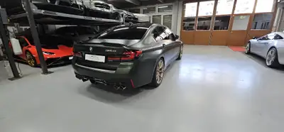 BMW M5 xDrive CS Drivelogic — Berline haute performance en vert mat, 635 ch — Thumbnail 8