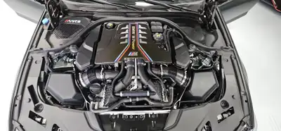 BMW M5 xDrive CS Drivelogic — Berline haute performance en vert mat, 635 ch — Thumbnail 18