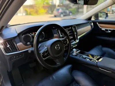 Volvo V90 2.0 T8 TE Inscription AWD — Break hybride rechargeable, 240'000 km — détail