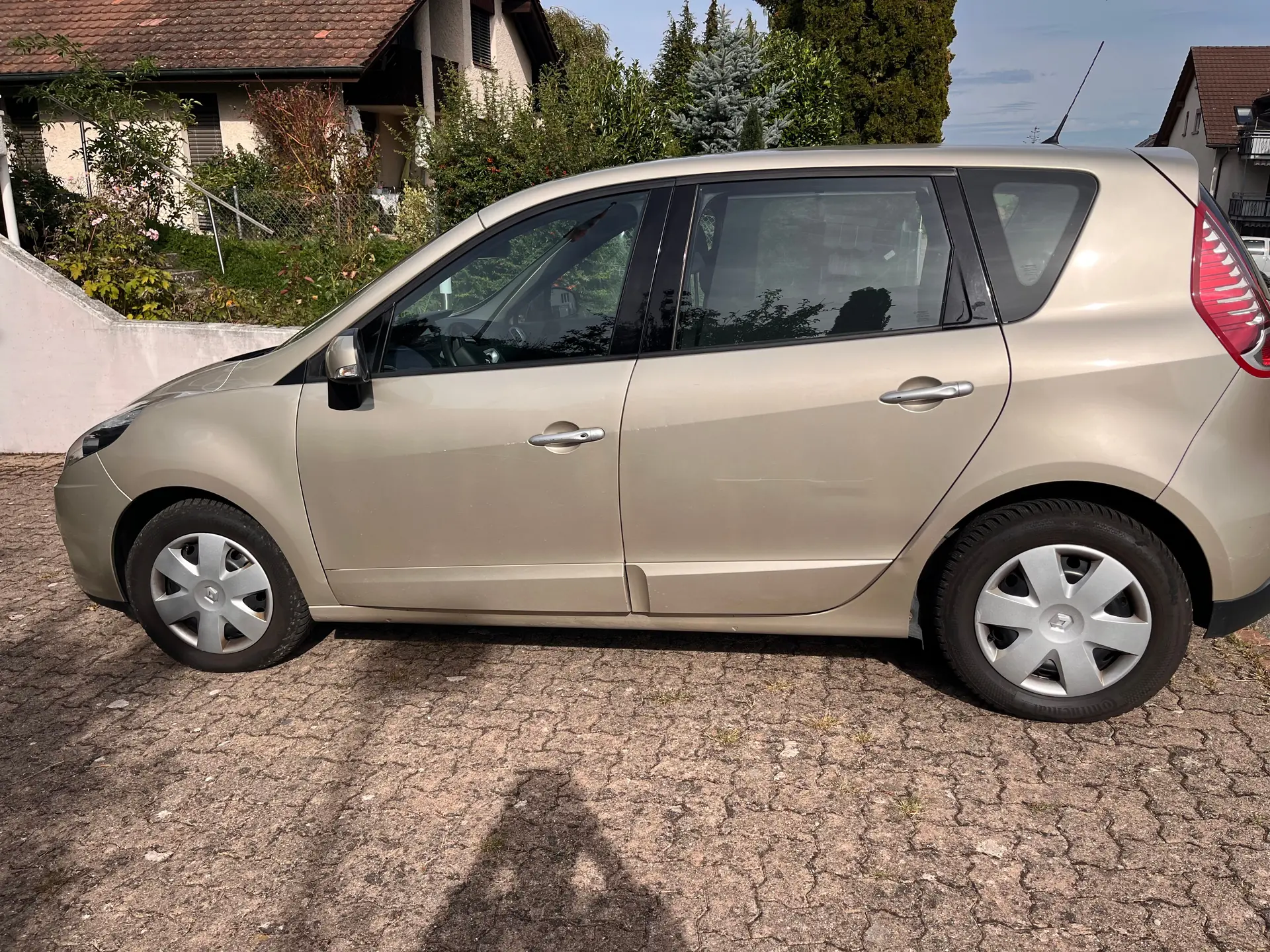 Renault Scenic 2010 occasion Volketswil — 3
